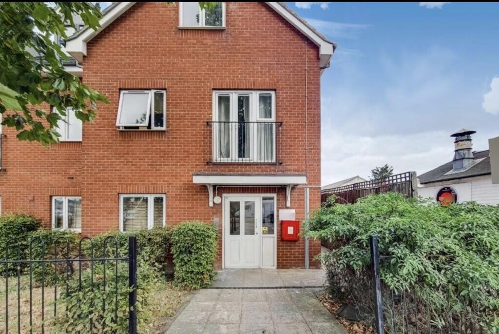 Main image of property: New Road, Rainham