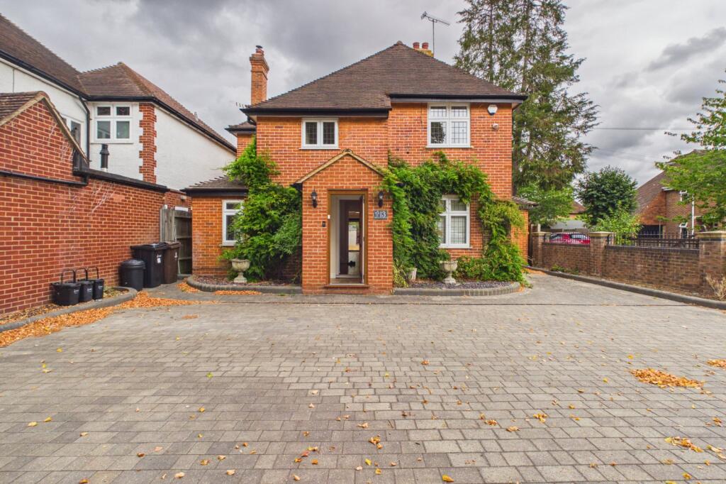 Betchworth Avenue, Earley, Reading, Berkshire, RG6