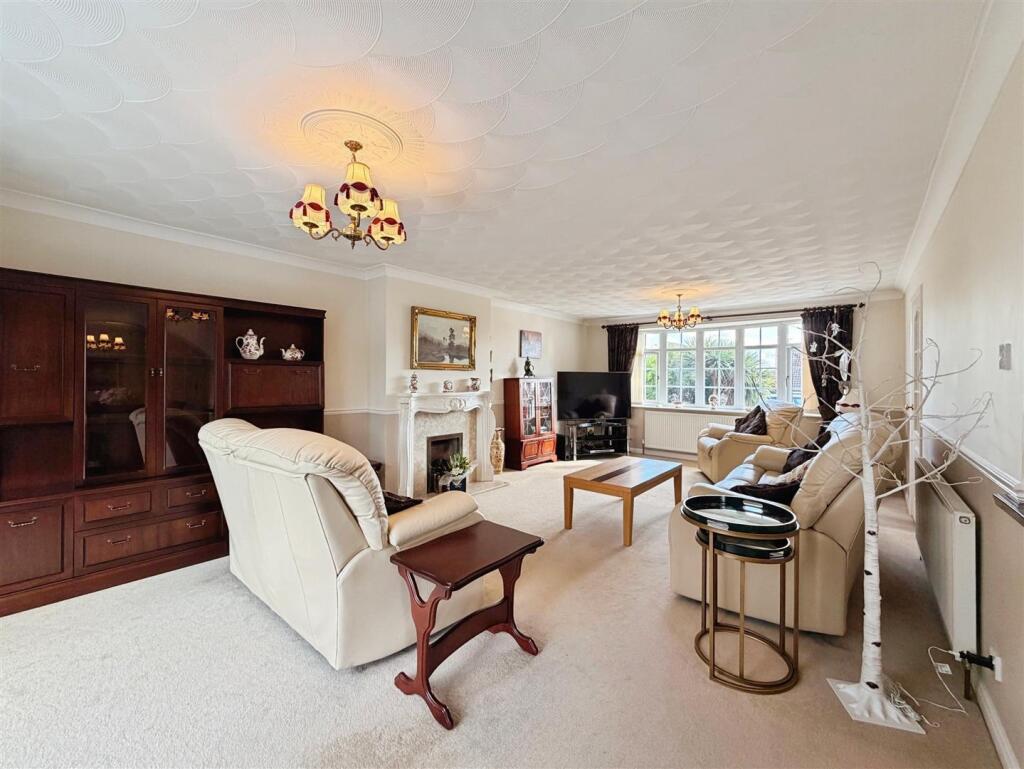 House in Newark and Sherwood, Edwinstowe - View 3