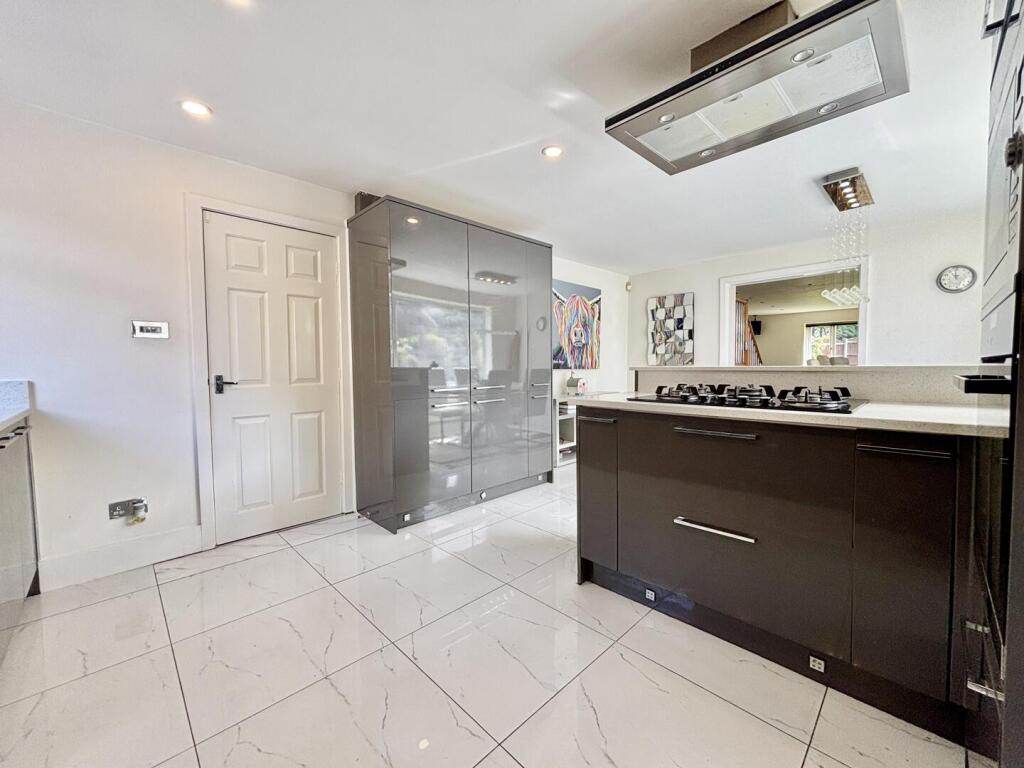 Athlone Rise, Garforth, Leeds photo 4