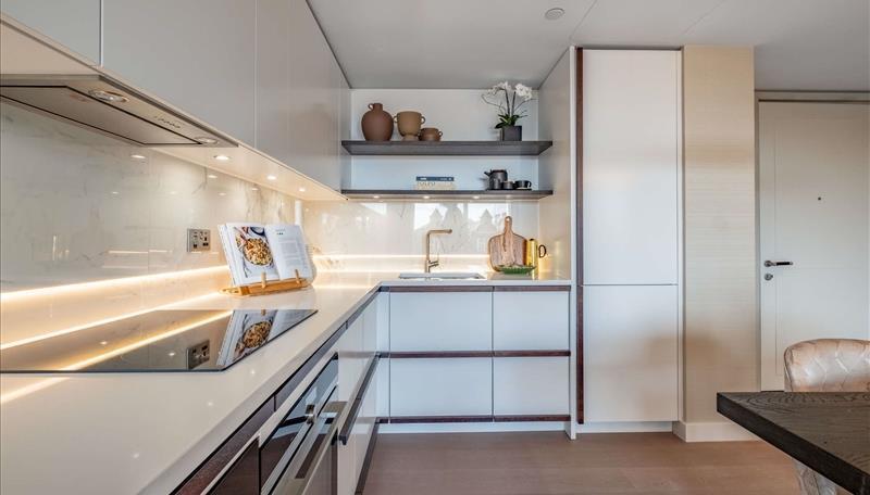 Apartment in London, City of Westminster - View 4