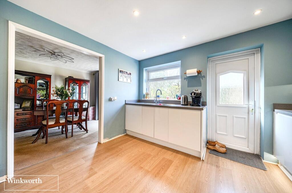 Brackley Way, Basingstoke, Hampshire, RG22 photo 4