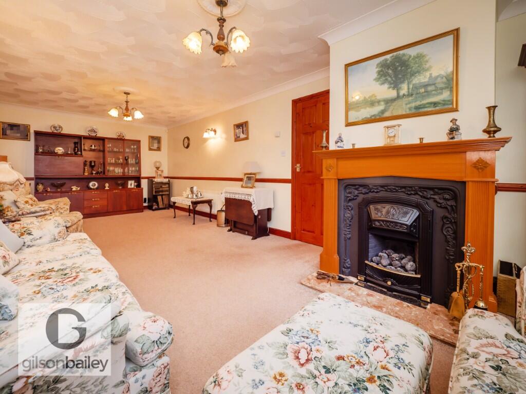 Corner Cottage, Lower Globe Lane, Blofield, Norwich, Norfolk NR13 4RJ photo 4