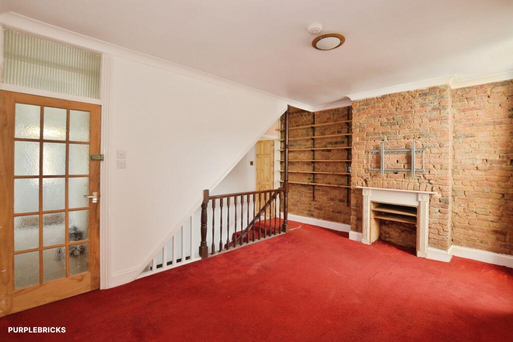 House in Tonbridge - View 2