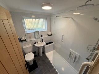Apartment in Kirkcaldy - View 3
