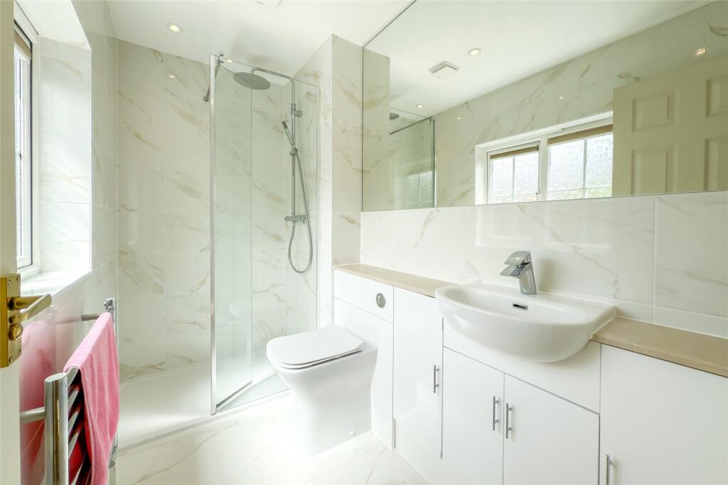 Additional image 21 of Wynches Farm Drive, St. Albans, Hertfordshire, AL4