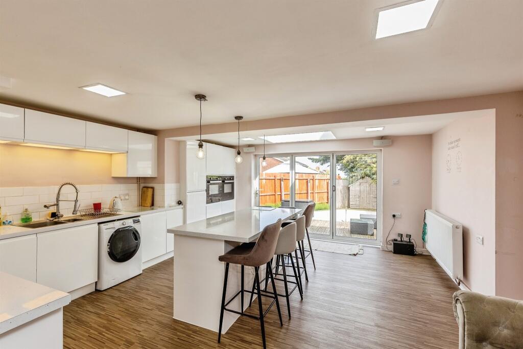 House in Bristol, Hengrove - View 3