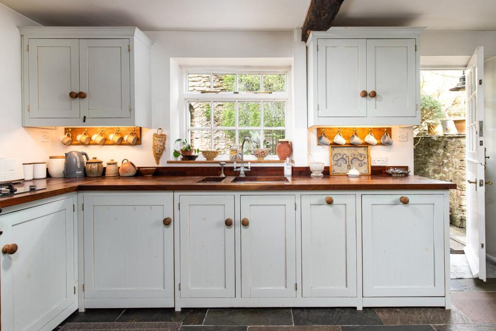 House in Bath, Beckington - More