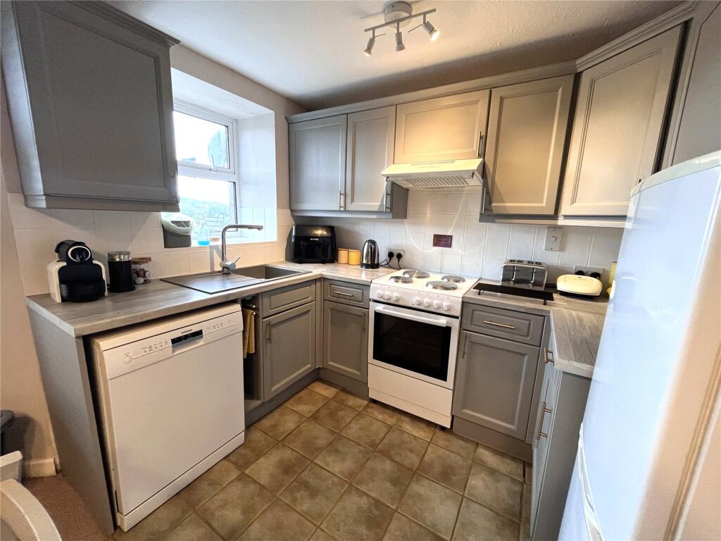 House in Pembroke, Monkton - View 4