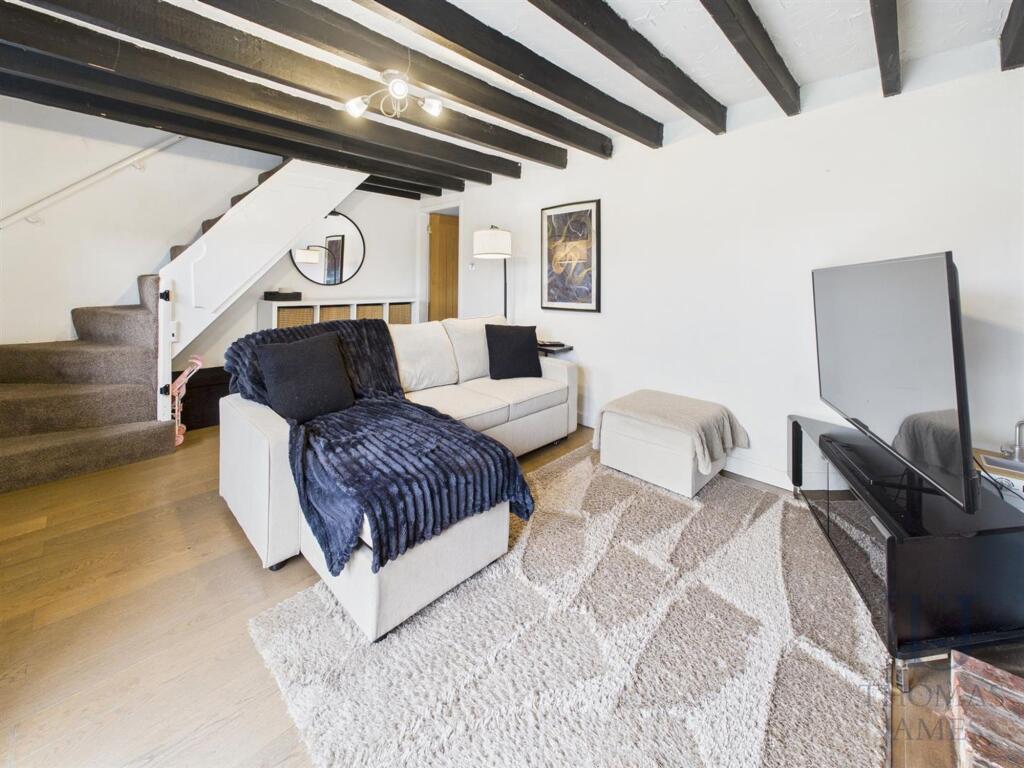 House in Rushcliffe, Gotham - View 3