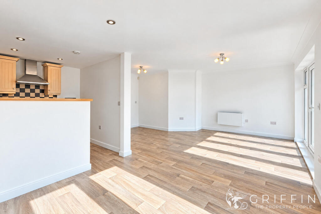 Apartment in Chafford Hundred, South Stifford - More