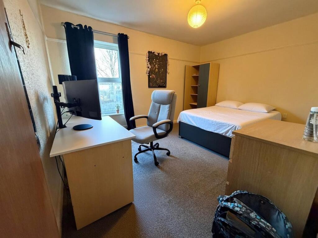 Main image of property: Burton Road, Polygon, Southampton, SO15
