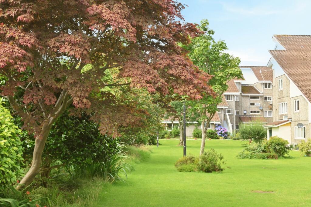 Apartment in Paisley, Argyll and Bute - View 3