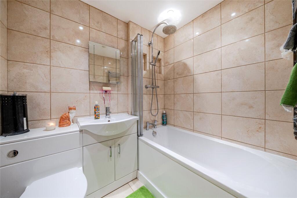 Apartment in London - View 4