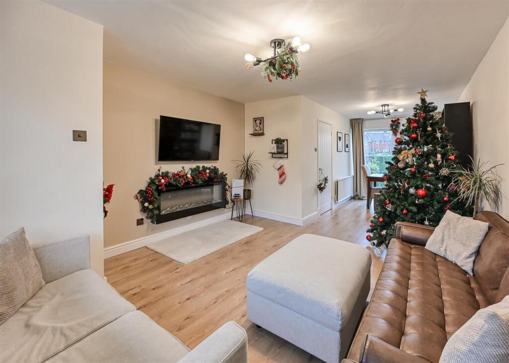 House in Wolverhampton, West Midlands - View 3