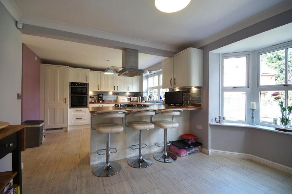 House in Gloucester - View 4