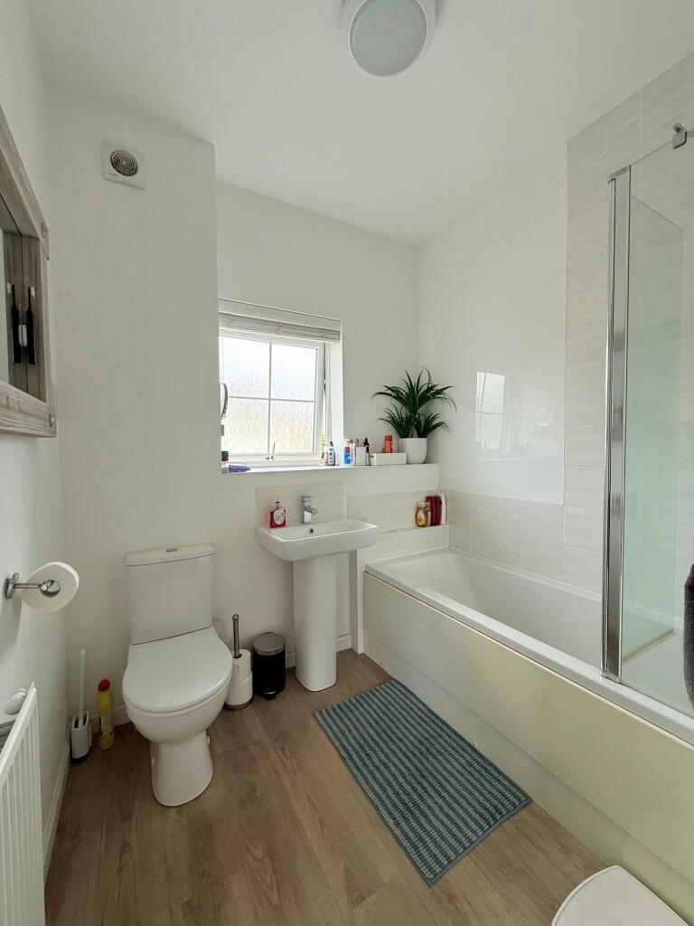 Apartment in Truro - More