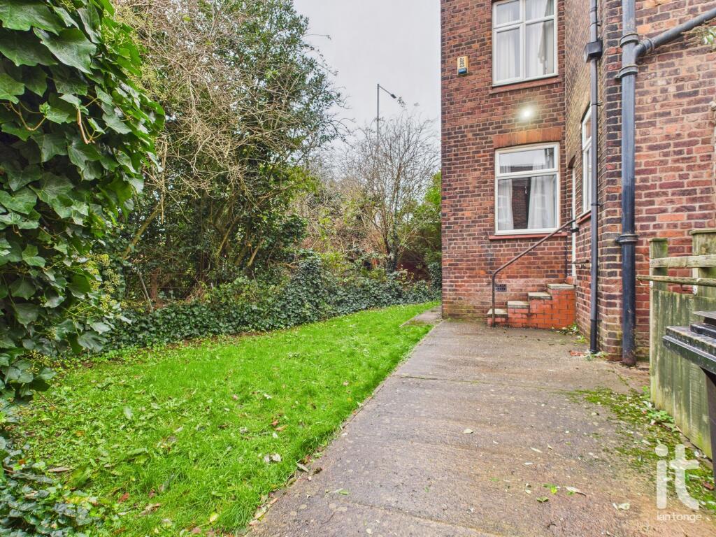 Adswood Road,Stockport, SK3 photo 2