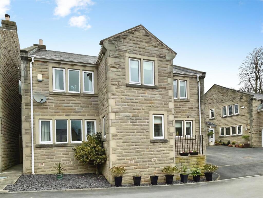 Main image of property: Wellcroft Gardens, Hipperholme, Halifax