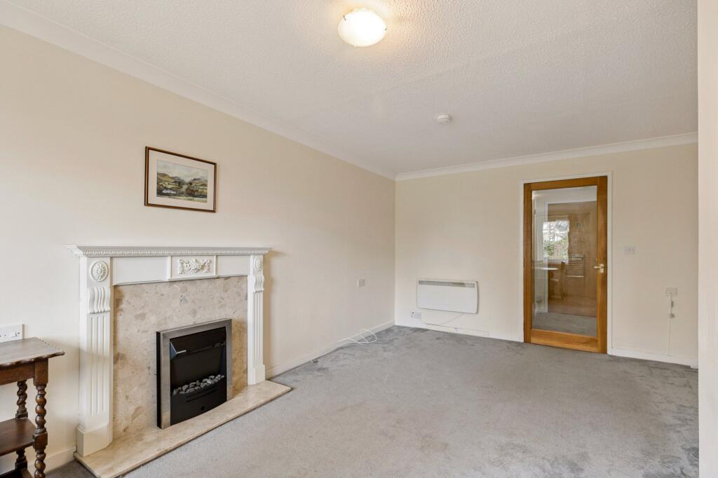 Apartment in Milngavie, East Dunbartonshire - View 4