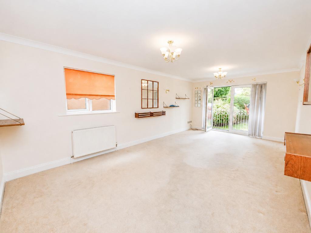 Apartment in Sefton, Liverpool City Region - View 5
