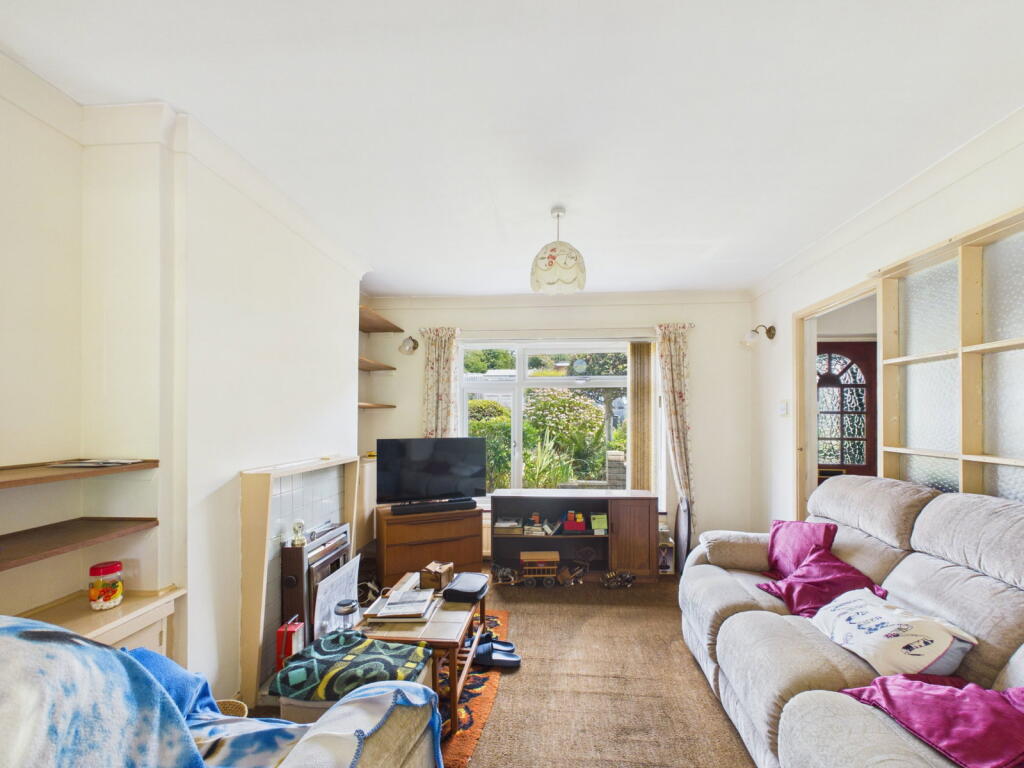 Slade Close, Ottery St. Mary, EX11 1SY photo 3