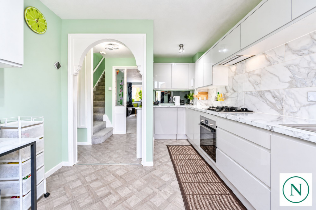 Apartment in London - View 5