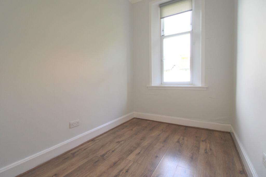 Harland Cottages, Glasgow, G14 - More