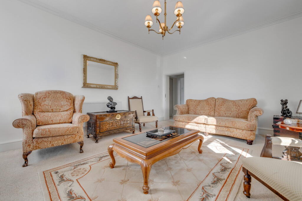 Apartment in Dudley, West Midlands - More