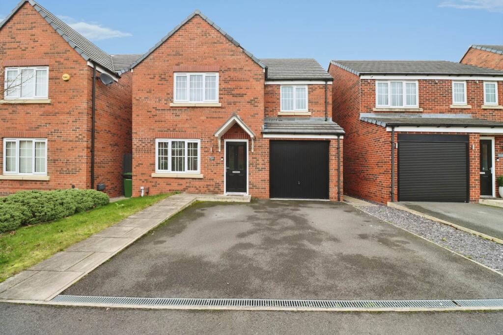 4-bed detached on Pool Lane, Bromborough, £300,000