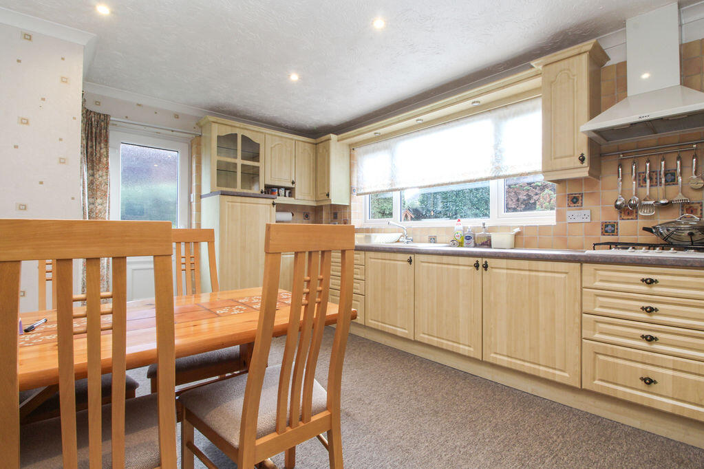 Silver Street, Great Barford, MK44 photo 4