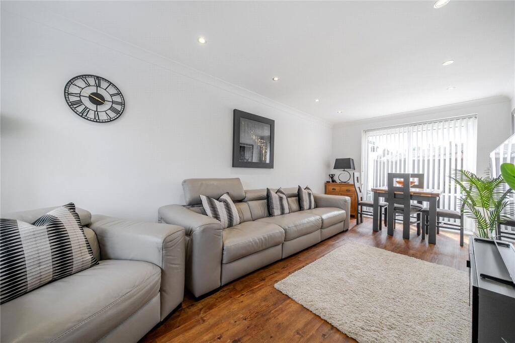 House in Basingstoke and Deane, Berg Estate, South Ham - View 2