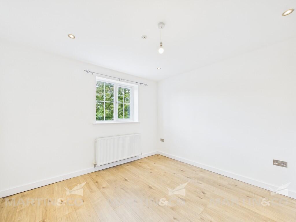 Apartment in Doncaster, Auckley - View 4