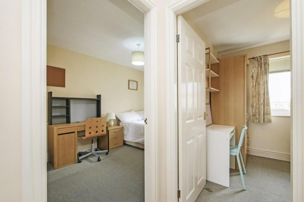 Apartment in York - View 5