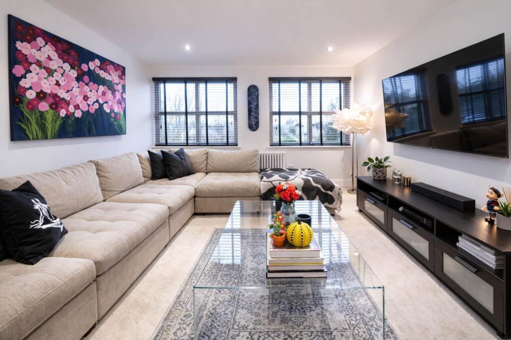 Additional image 5 of Parkgate House, Great North Road, Hatfield