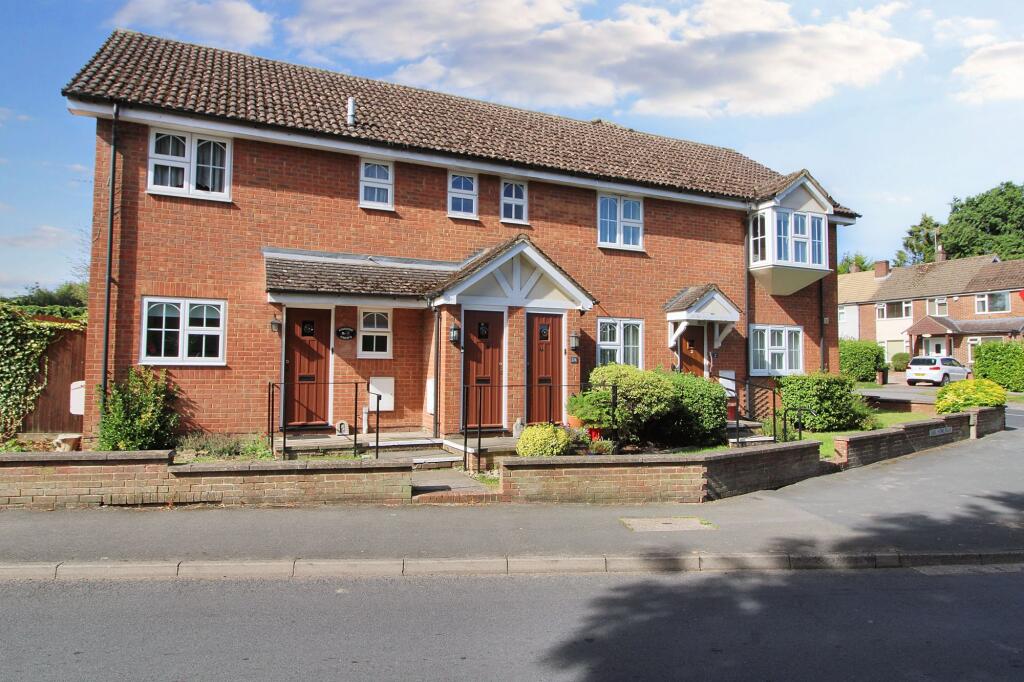 Main image of property: Earl Howe Road, Holmer Green, HP15