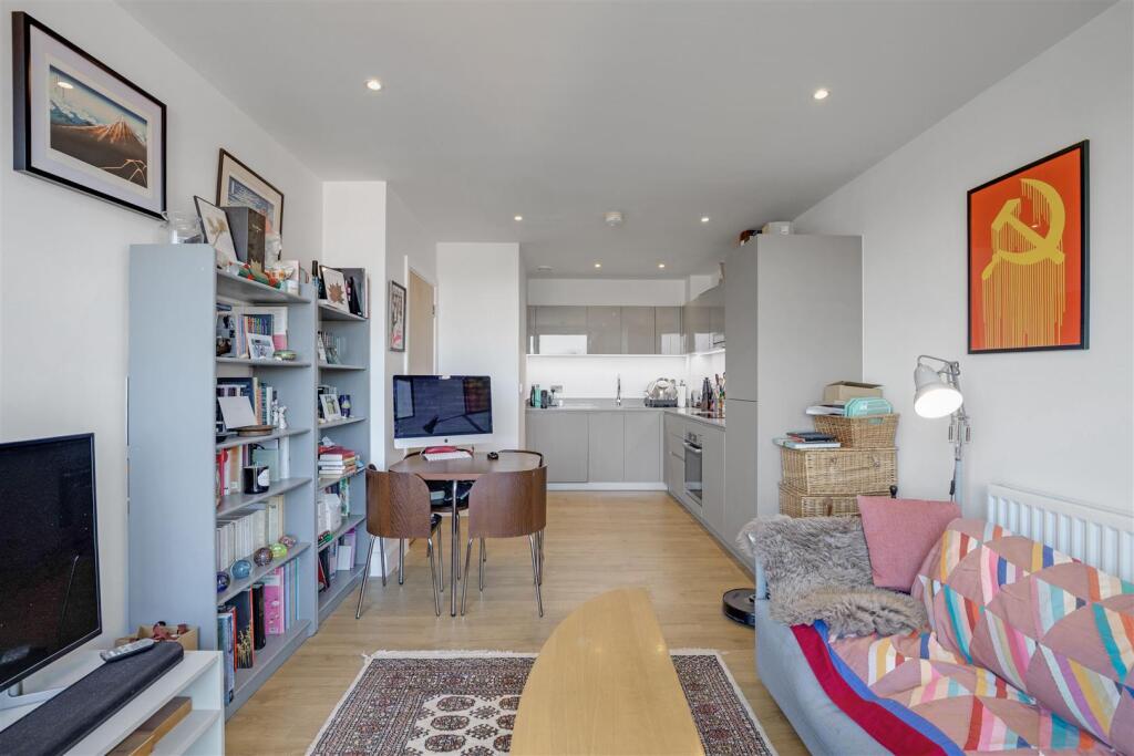 Stanley Turner House, Bow, E3 - View 3