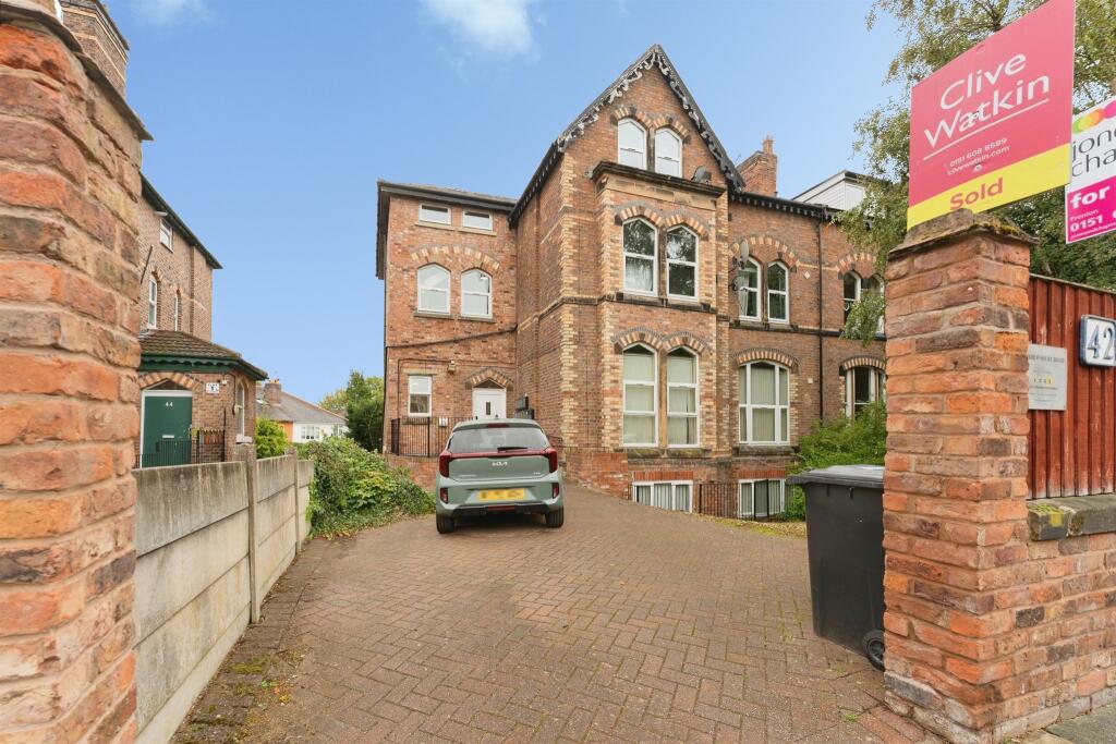 Main image of property: Shrewsbury Road, Oxton, Prenton