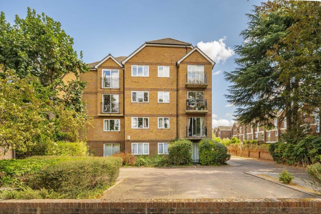 Main image of property: Kew Road, Kew