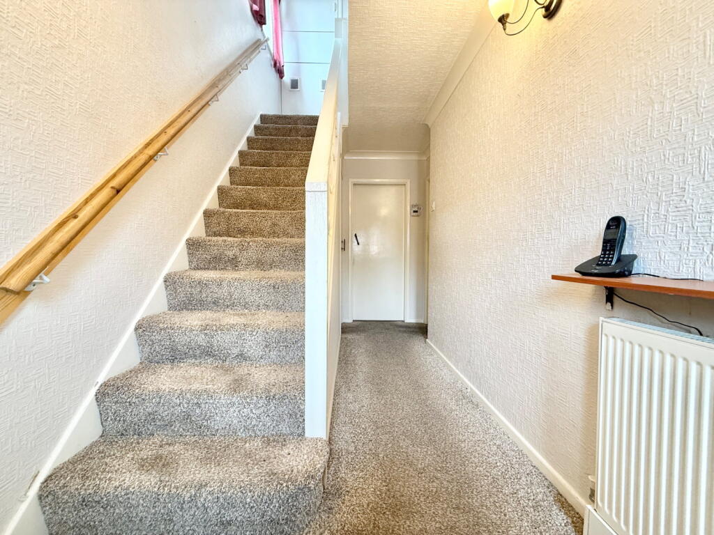 House in Dudley, West Midlands - View 2