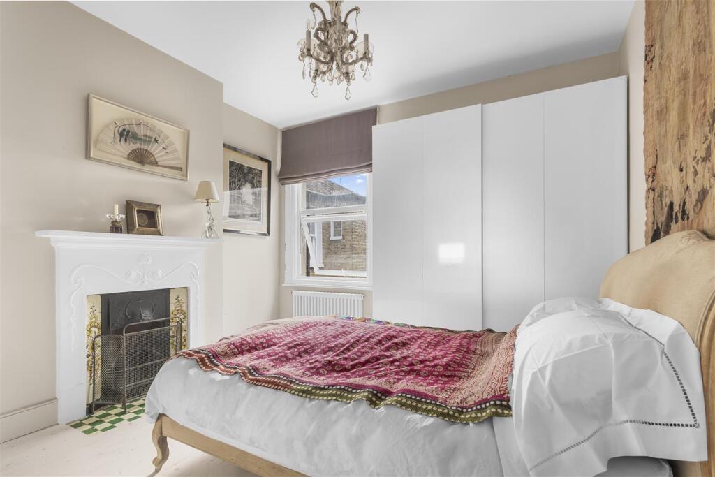Apartment in London - View 5
