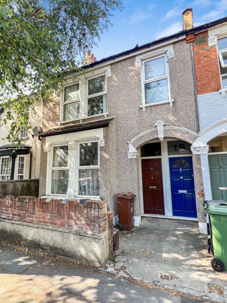 3-bed flat on Callis Road, Walthamstow, E17, £475,000