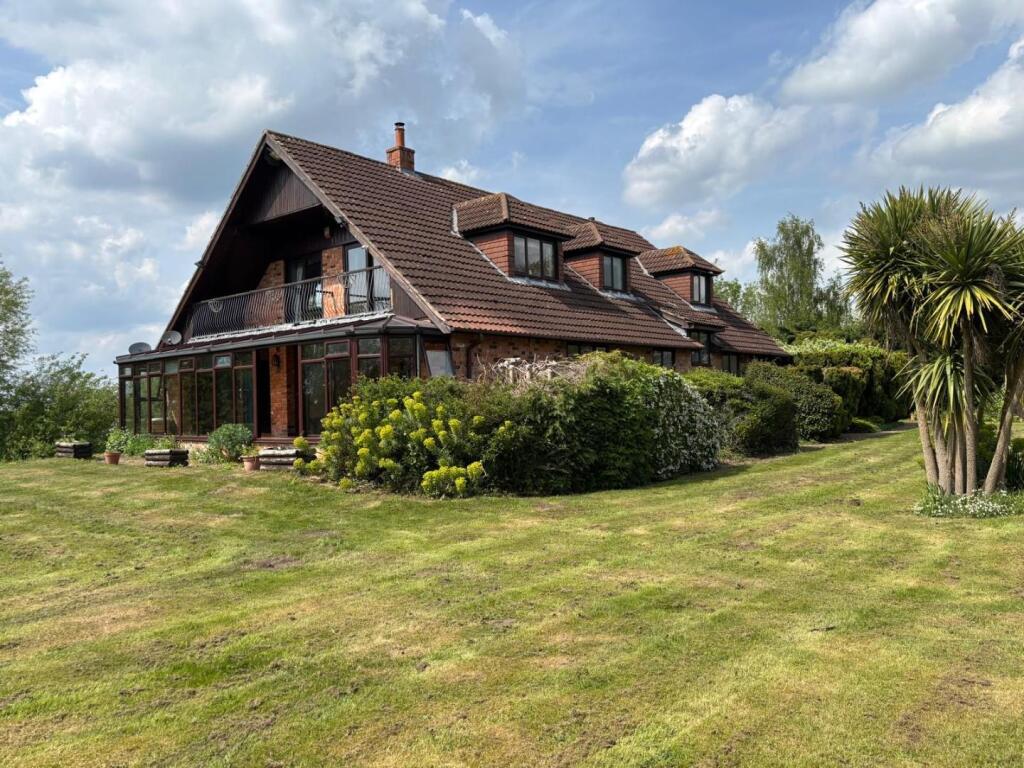 Main image of property: Brickyard Lane, Walkeringham, Doncaster