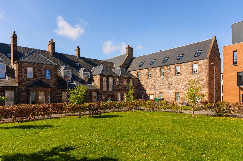 Main image of property: 6/5 Smiddy Wynd, Edinburgh, EH16 6GU