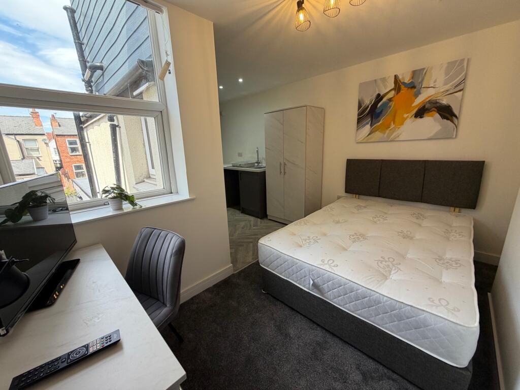 Main image of property: Room 4, Davenport Road