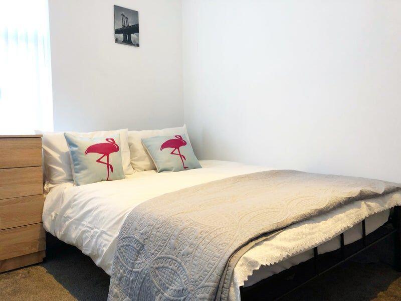 Main image of property: Room 4, 2 Hill Top