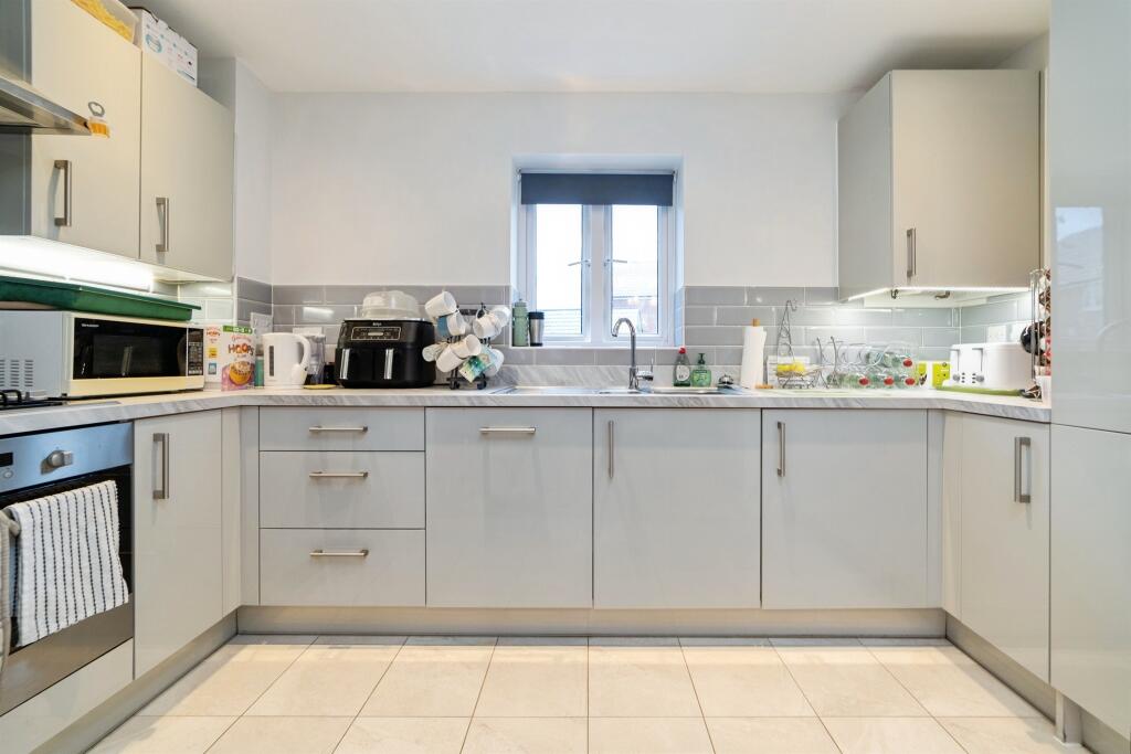 Apartment in Stevenage - More