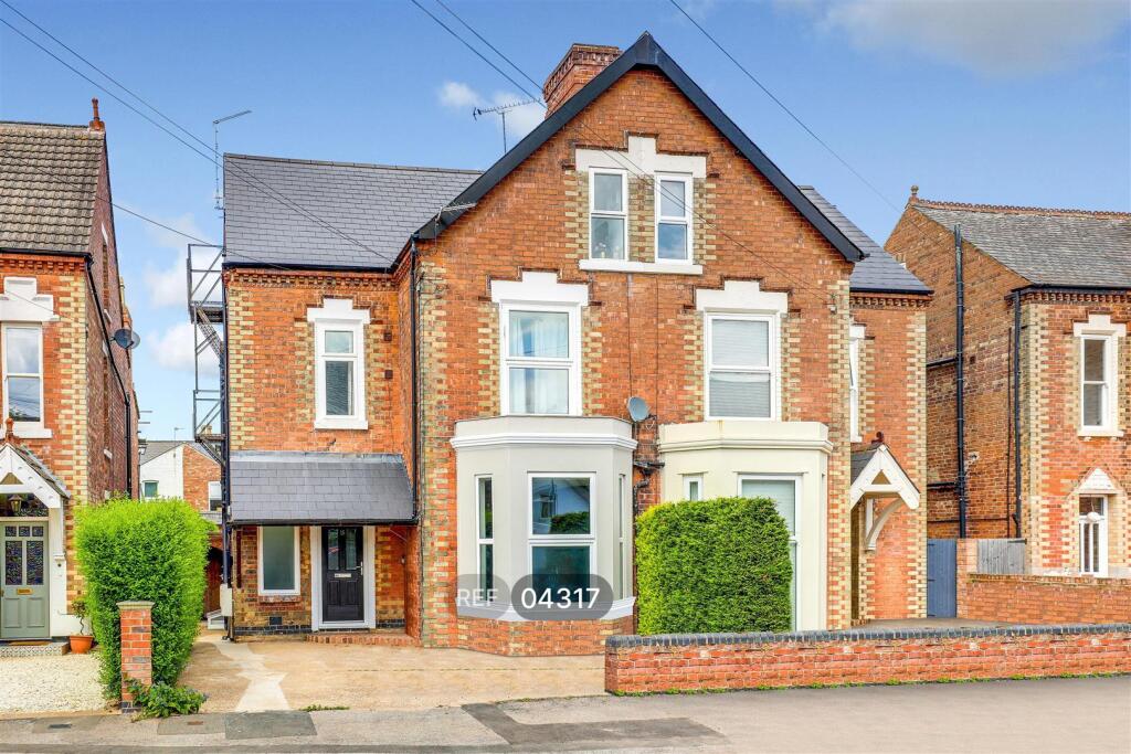 Main image of property: Millicent Road, West Bridgford, Nottingham, NG2 7LD
