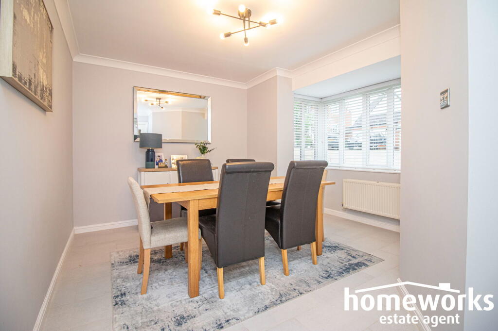 Mitchell Close, Dereham, NR19 photo 2
