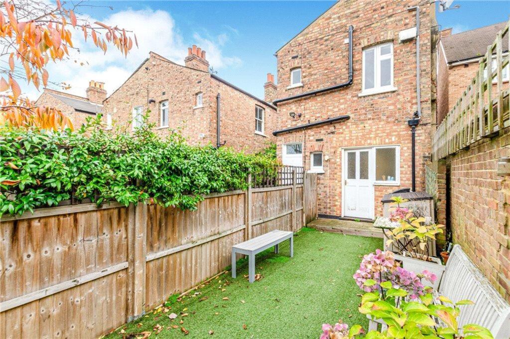 Main image of property: St. Albans Avenue, London, W4